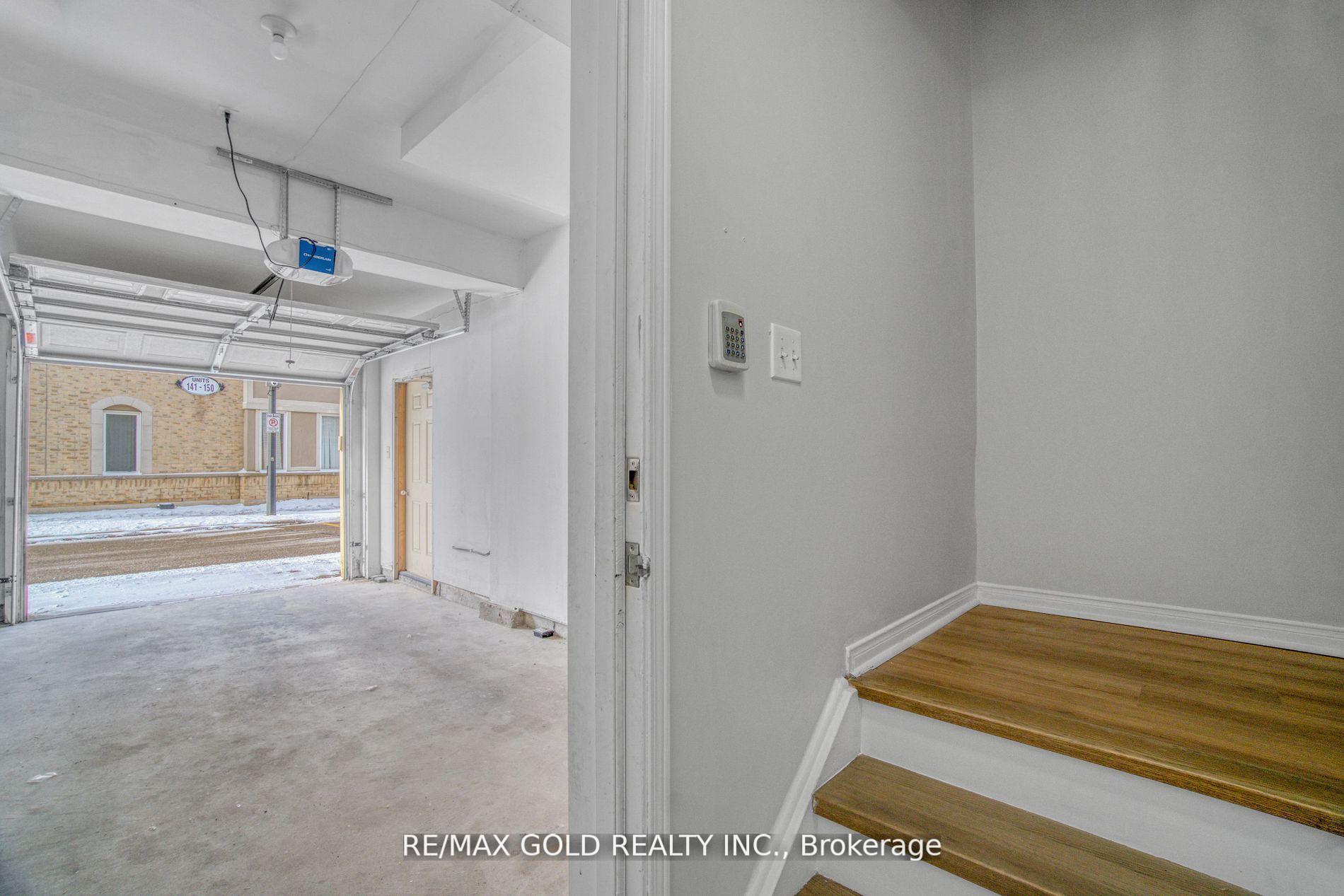 Photo 40 of Unit 49, 60 Fairwood Circle, Brampton, Sandringham-Wellington — HOMEH