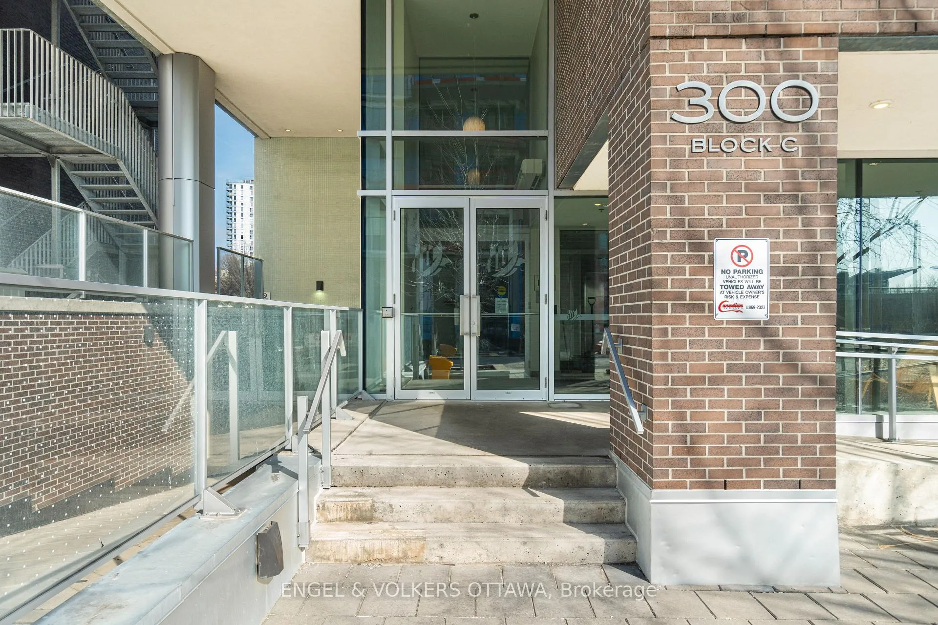 Photo 2 of Unit 806, 300C Lett Street, Ottawa, West Centre Town — HOMEH