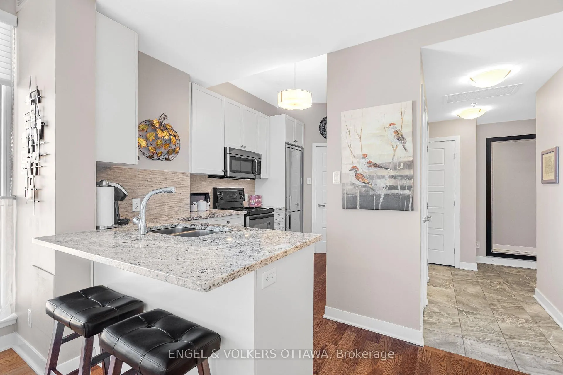 Photo 10 of Unit 806, 300C Lett Street, Ottawa, West Centre Town — HOMEH