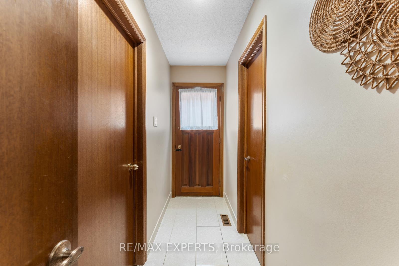Photo 17 of 135 Coronation Street, Vaughan, West Woodbridge — HOMEH