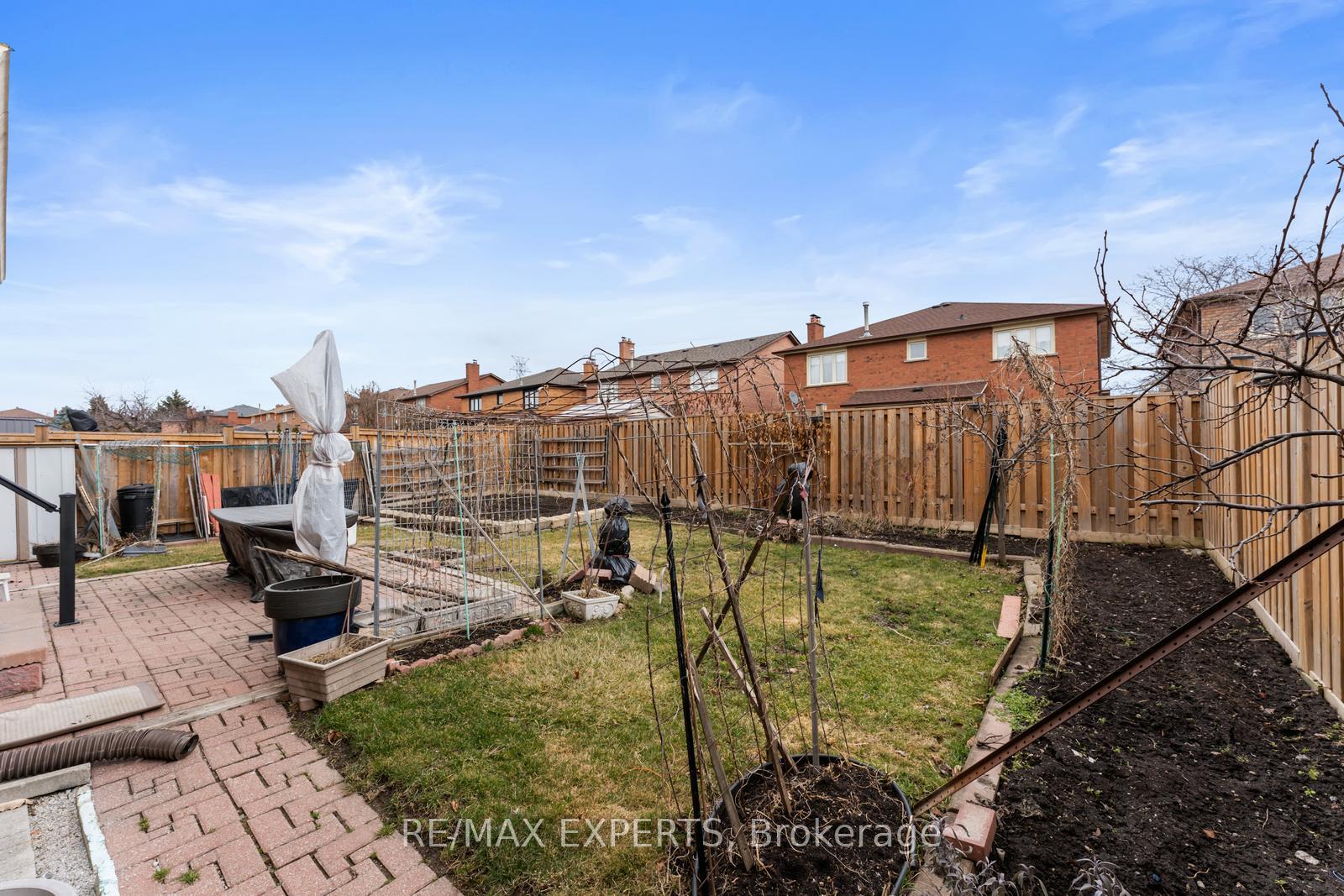 Photo 59 of 135 Coronation Street, Vaughan, West Woodbridge — HOMEH