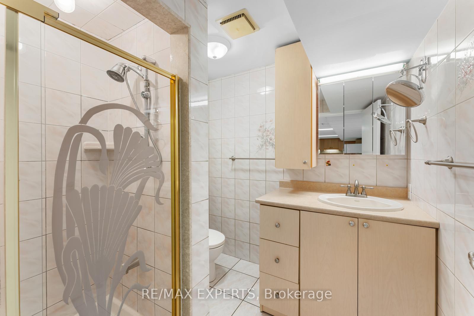 Photo 76 of 135 Coronation Street, Vaughan, West Woodbridge — HOMEH