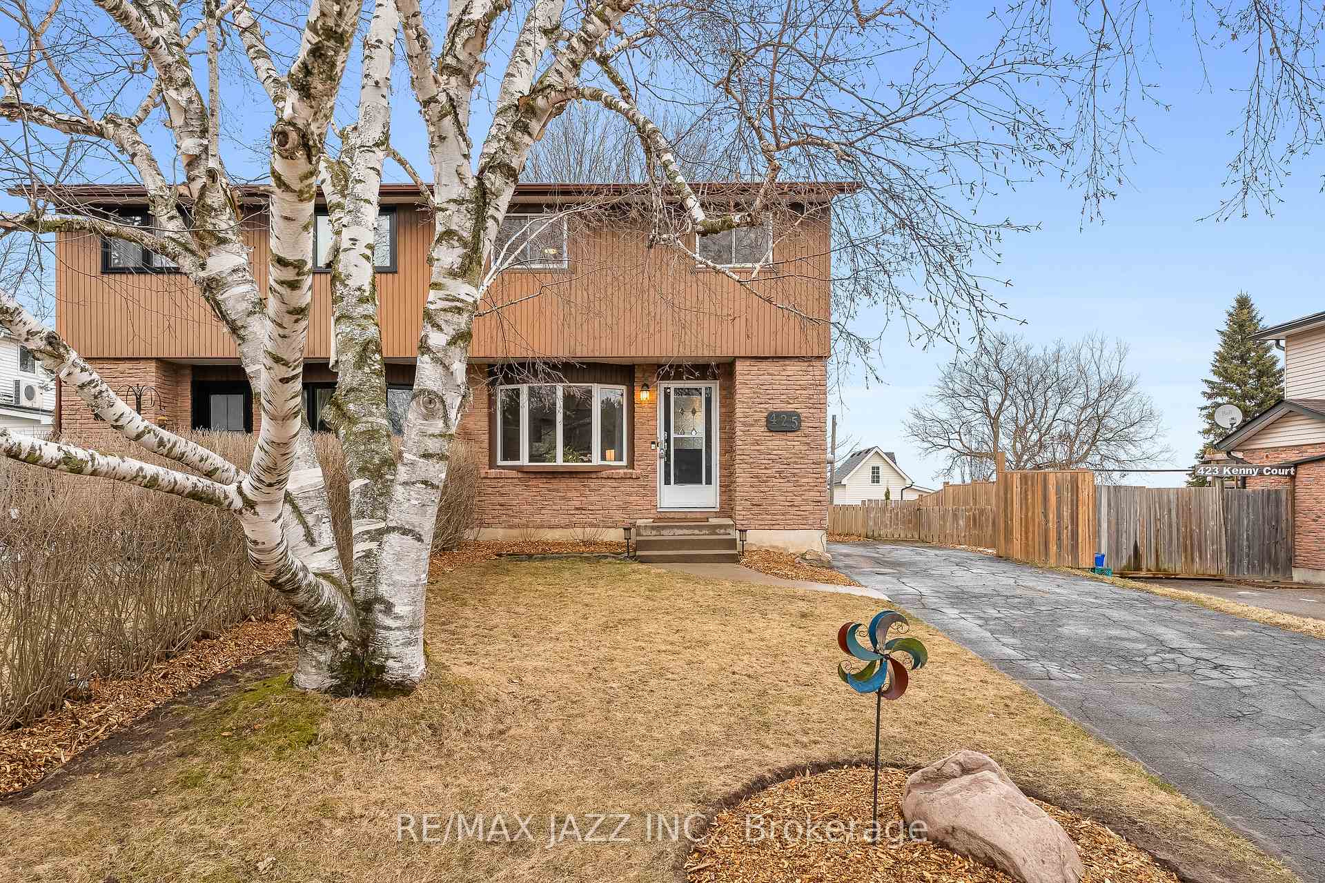 Photo 2 of 425 Kenny Court, Scugog, Port Perry — HOMEH