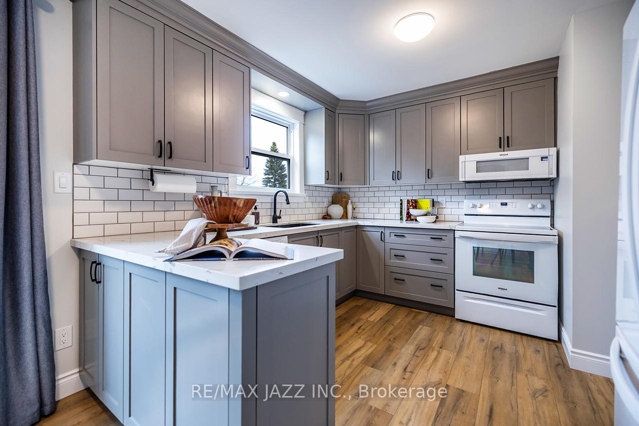 Photo 6 of 425 Kenny Court, Scugog, Port Perry — HOMEH