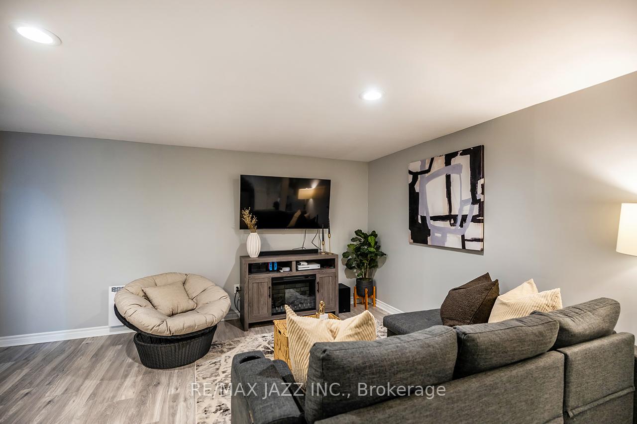 Photo 21 of 425 Kenny Court, Scugog, Port Perry — HOMEH