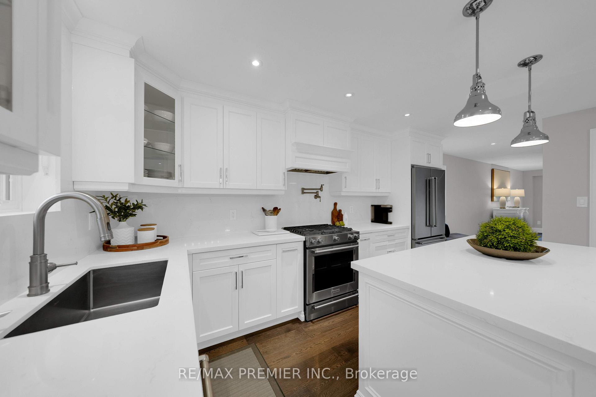 Photo 15 of 2 Strattonvale Court, Caledon, Bolton North — HOMEH