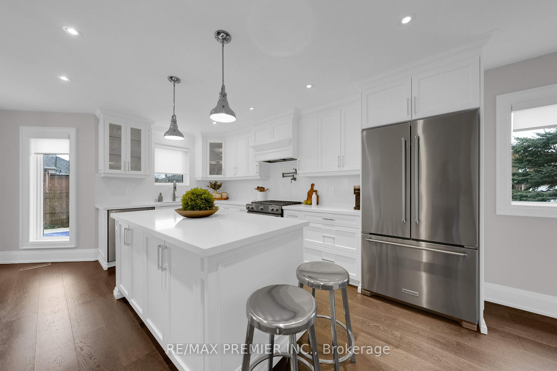 Photo 16 of 2 Strattonvale Court, Caledon, Bolton North — HOMEH