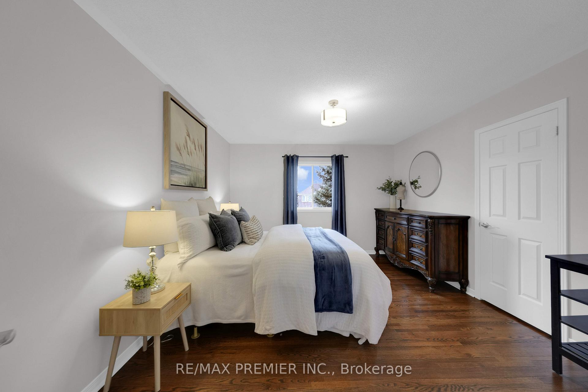 Photo 25 of 2 Strattonvale Court, Caledon, Bolton North — HOMEH