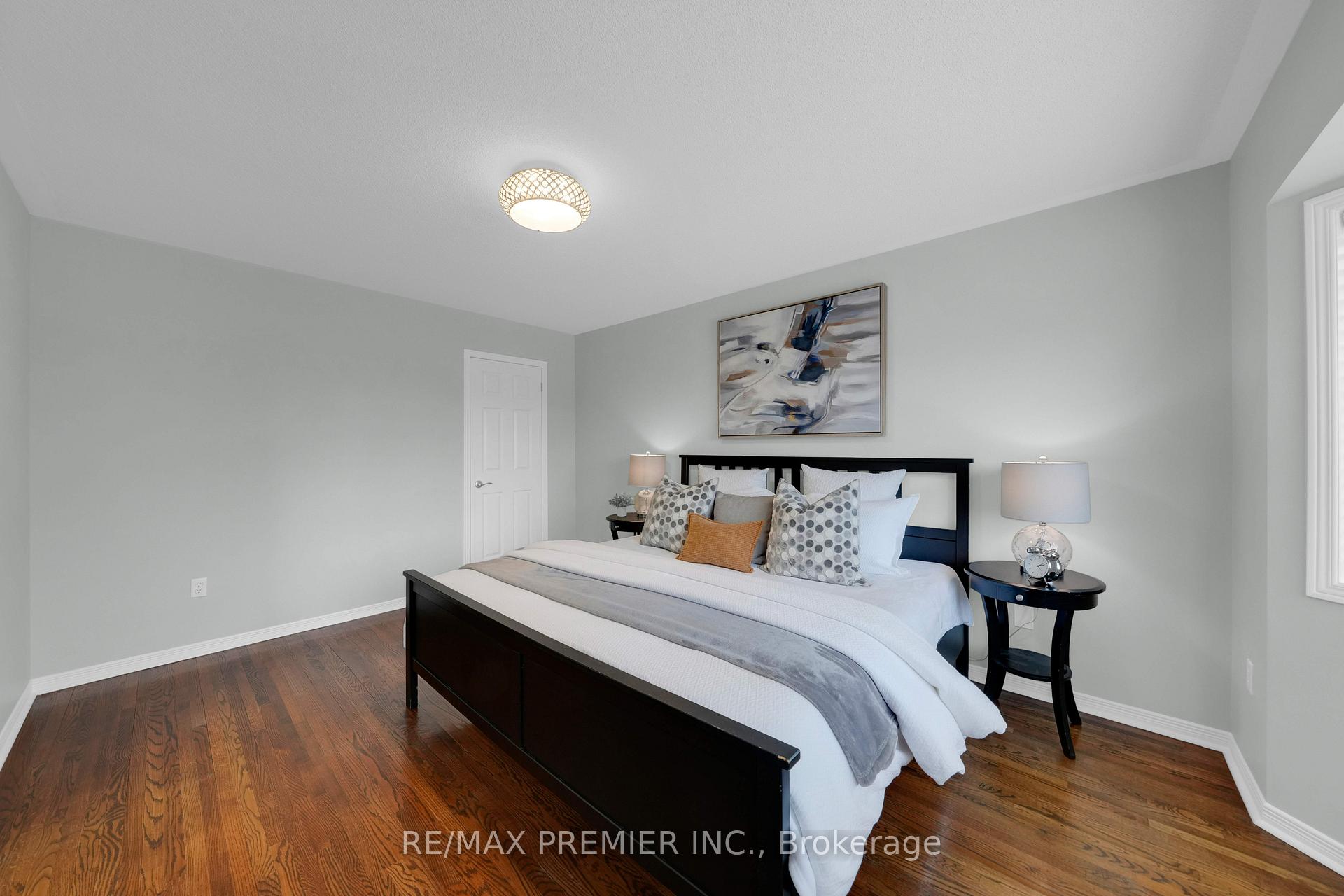 Photo 30 of 2 Strattonvale Court, Caledon, Bolton North — HOMEH