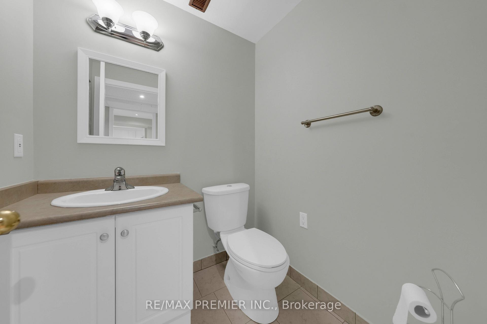 Photo 37 of 2 Strattonvale Court, Caledon, Bolton North — HOMEH