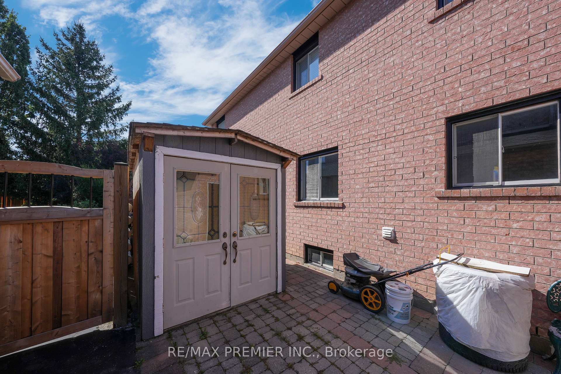 Photo 40 of 2 Strattonvale Court, Caledon, Bolton North — HOMEH