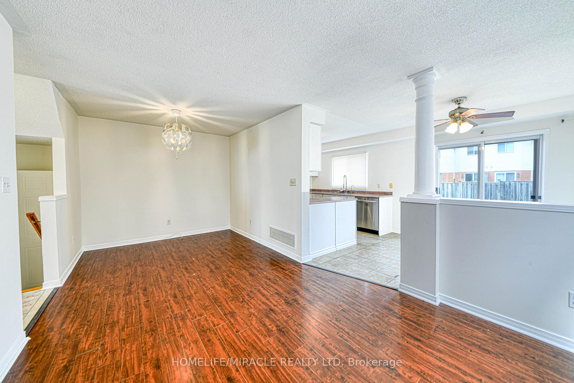 Photo 13 of 1564 Woodgate Trail, Oshawa, Samac — HOMEH