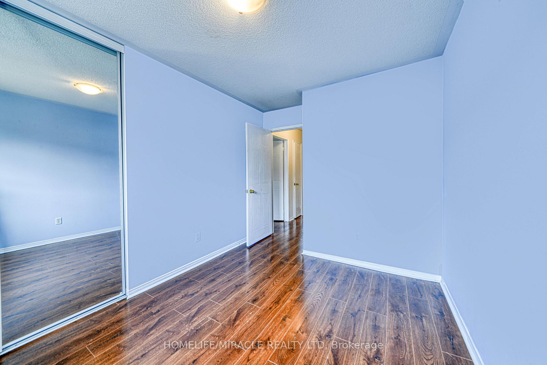 Photo 42 of 1564 Woodgate Trail, Oshawa, Samac — HOMEH