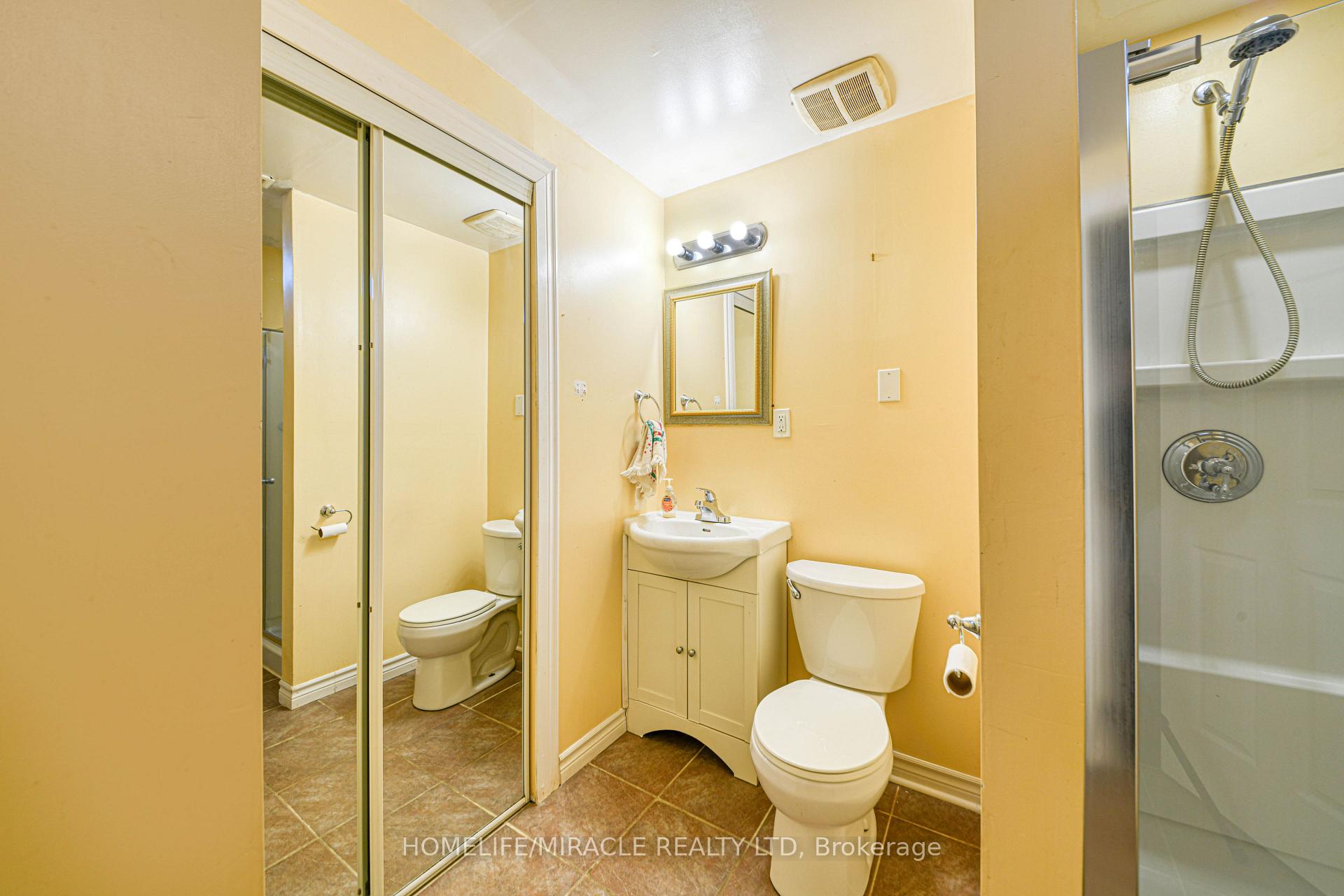 Photo 54 of 1564 Woodgate Trail, Oshawa, Samac — HOMEH