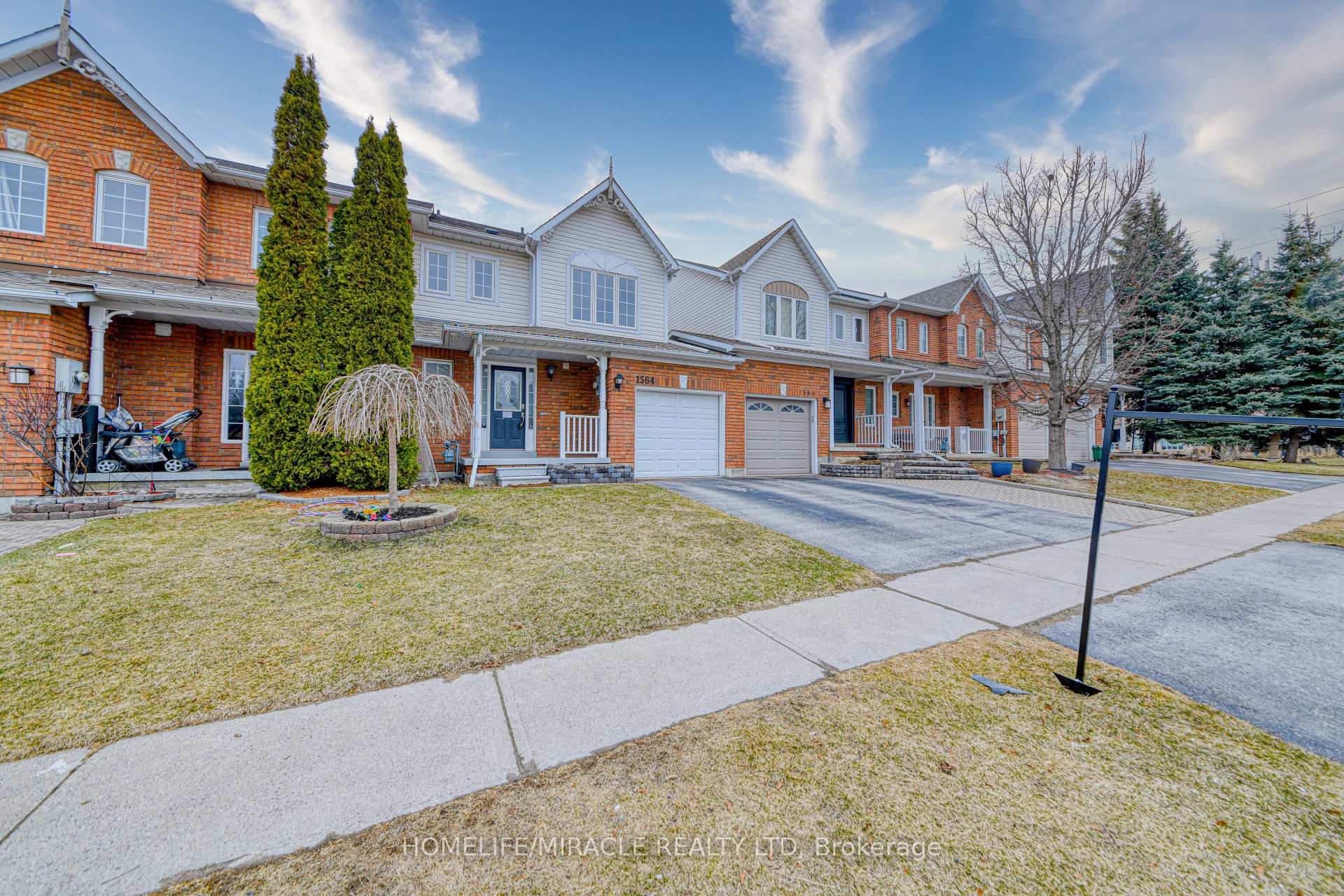 Photo 22 of 1564 Woodgate Trail, Oshawa, Samac — HOMEH
