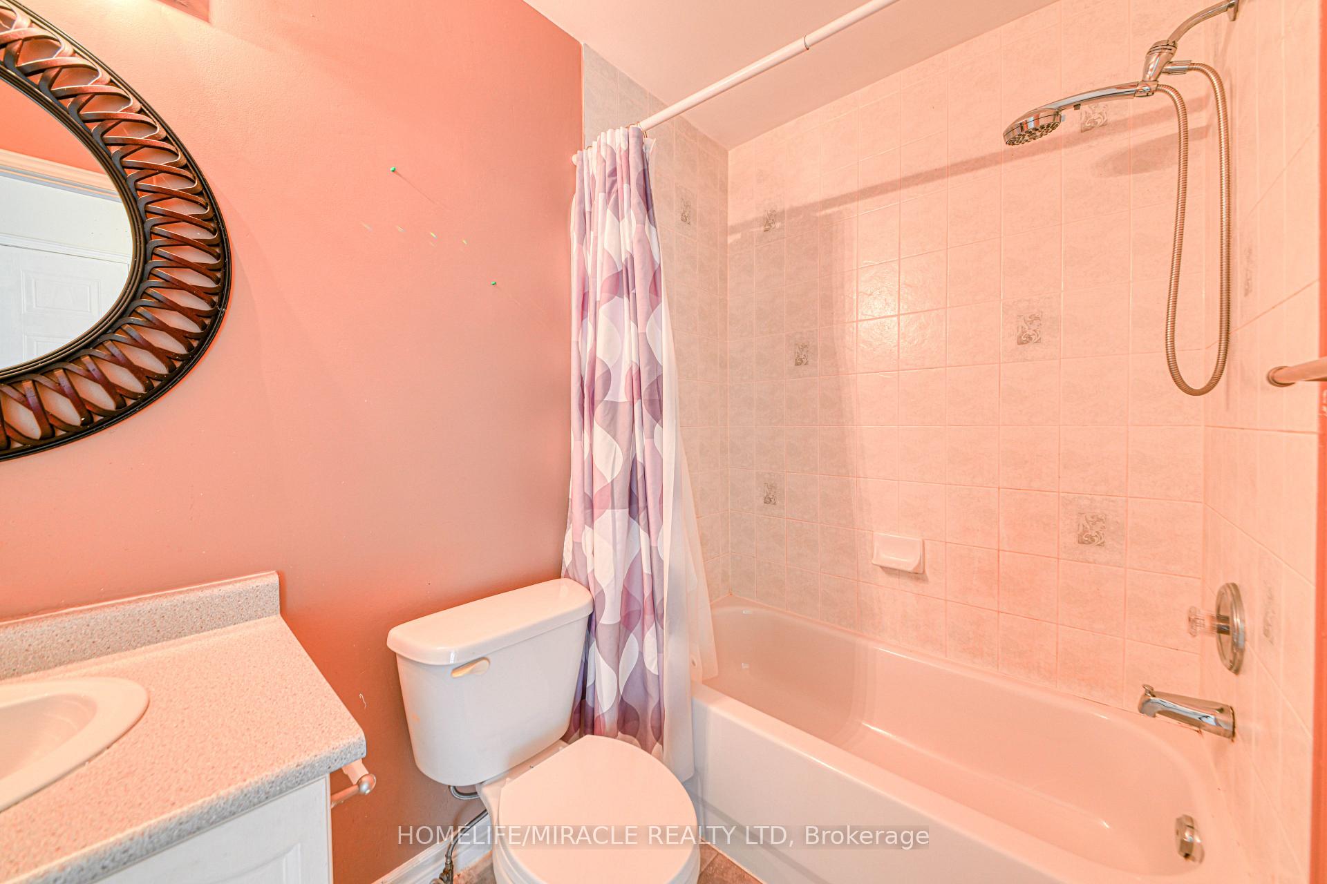 Photo 65 of 1564 Woodgate Trail, Oshawa, Samac — HOMEH