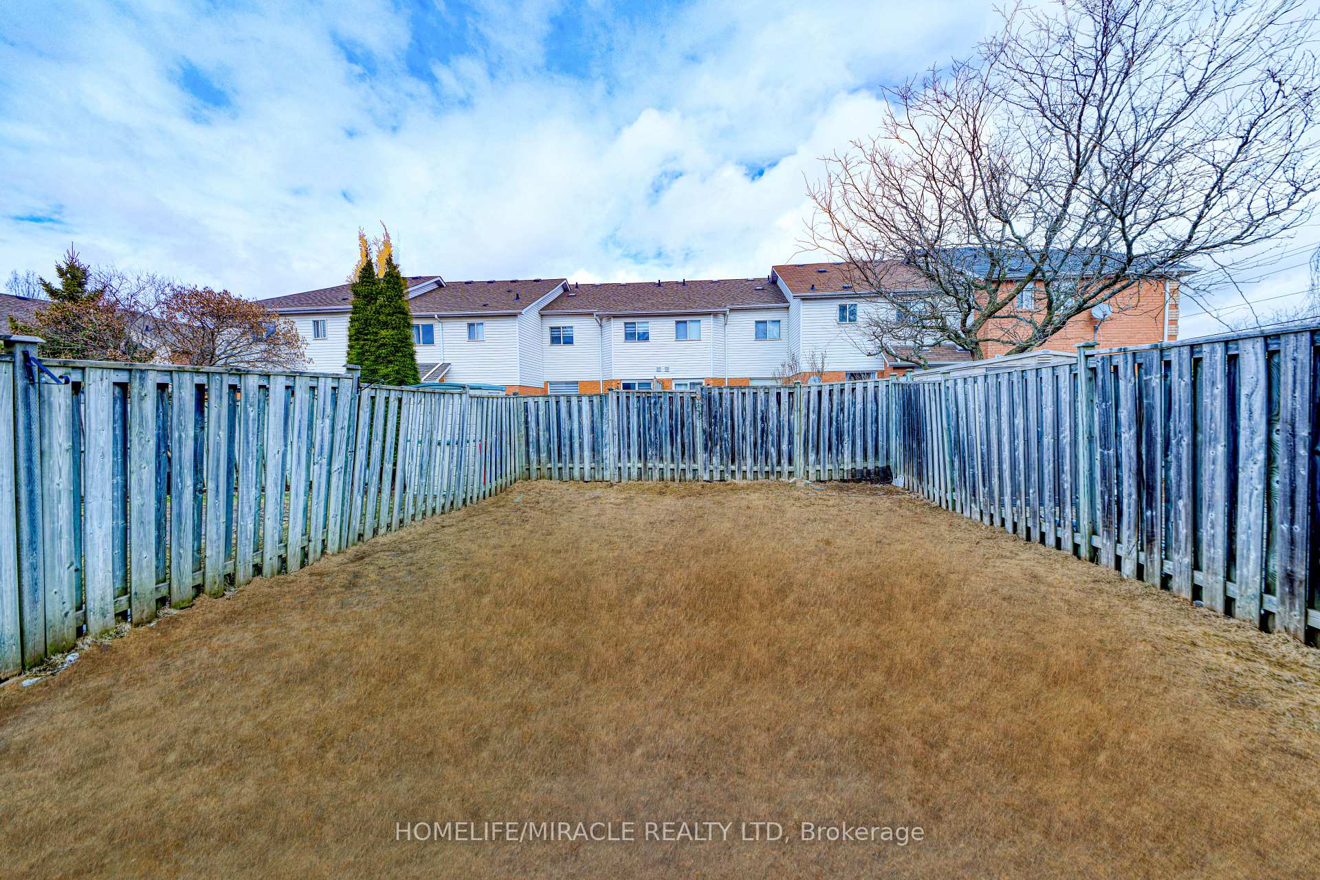 Photo 73 of 1564 Woodgate Trail, Oshawa, Samac — HOMEH