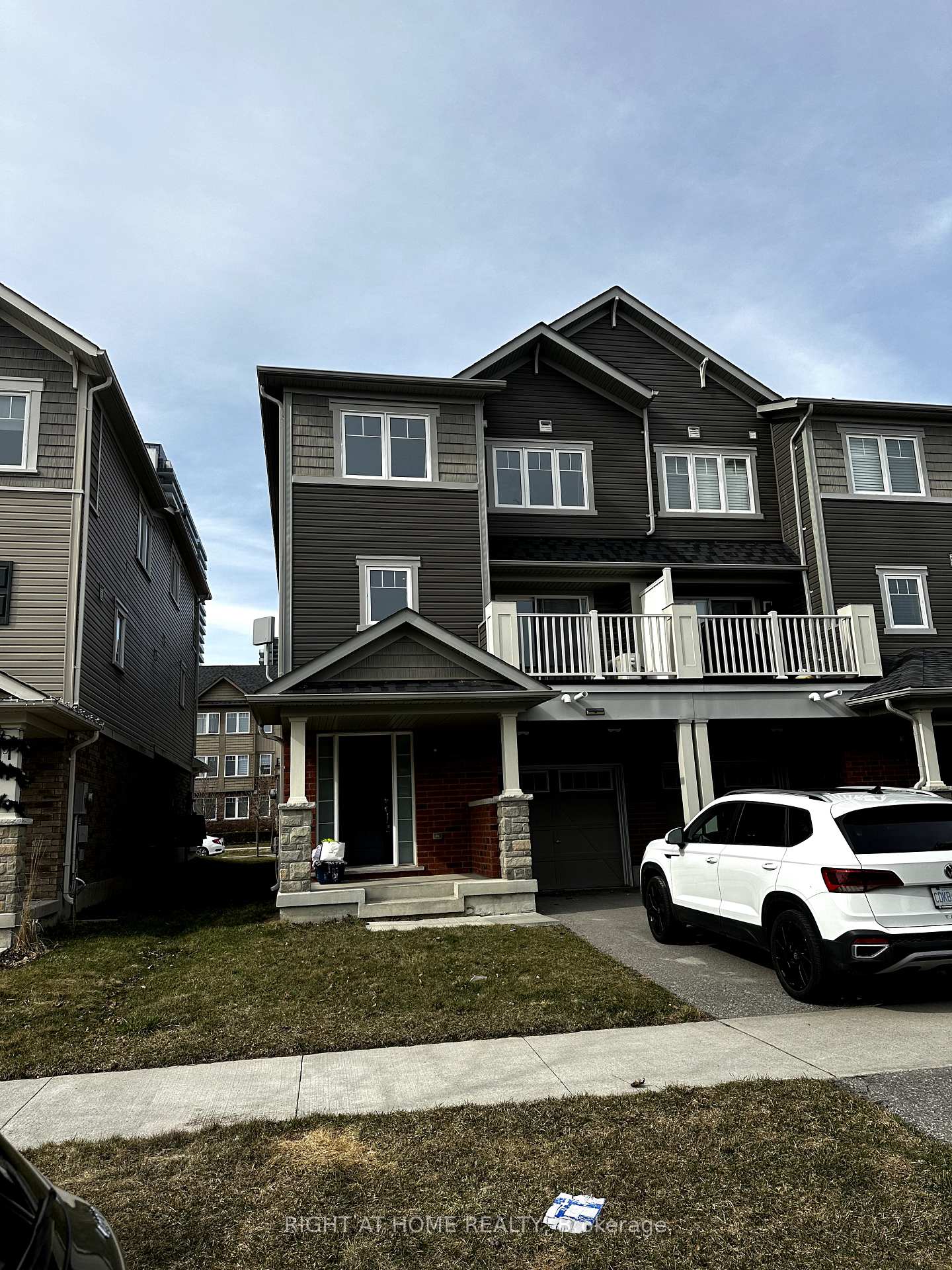 Photo 1 of 27 Nearco Crescent, Oshawa, Windfields — HOMEH