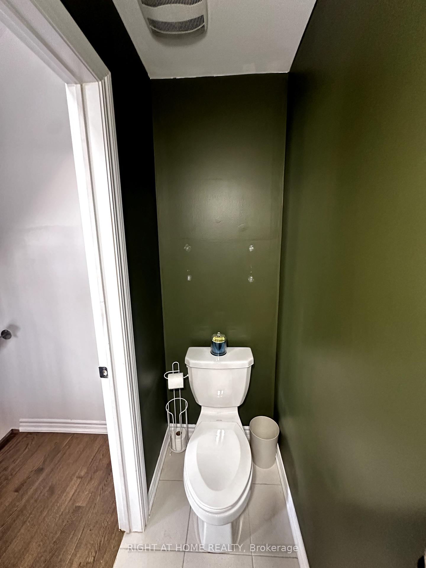 Photo 8 of 27 Nearco Crescent, Oshawa, Windfields — HOMEH