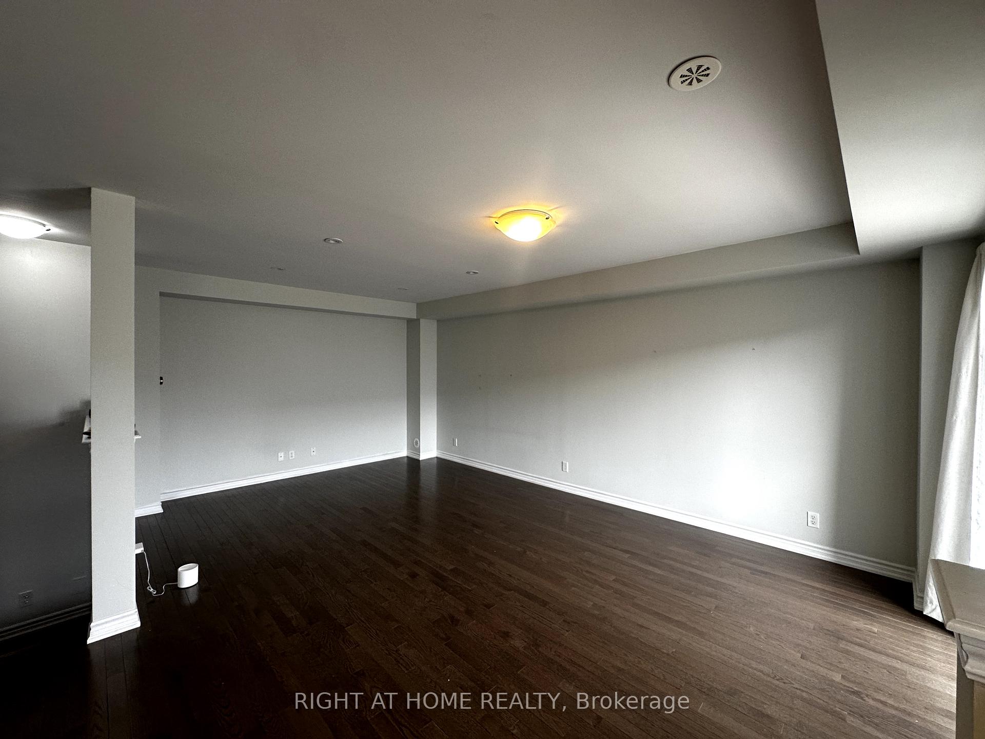 Photo 13 of 27 Nearco Crescent, Oshawa, Windfields — HOMEH