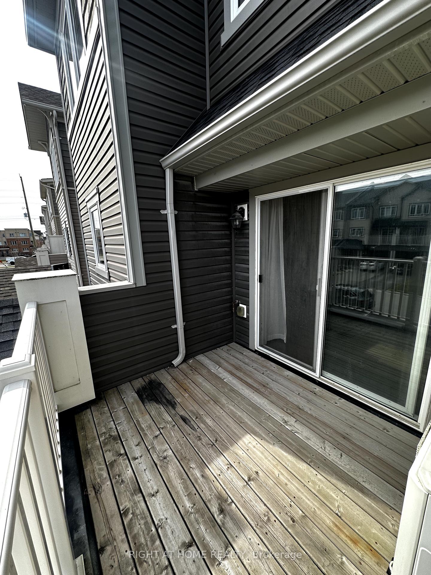 Photo 21 of 27 Nearco Crescent, Oshawa, Windfields — HOMEH