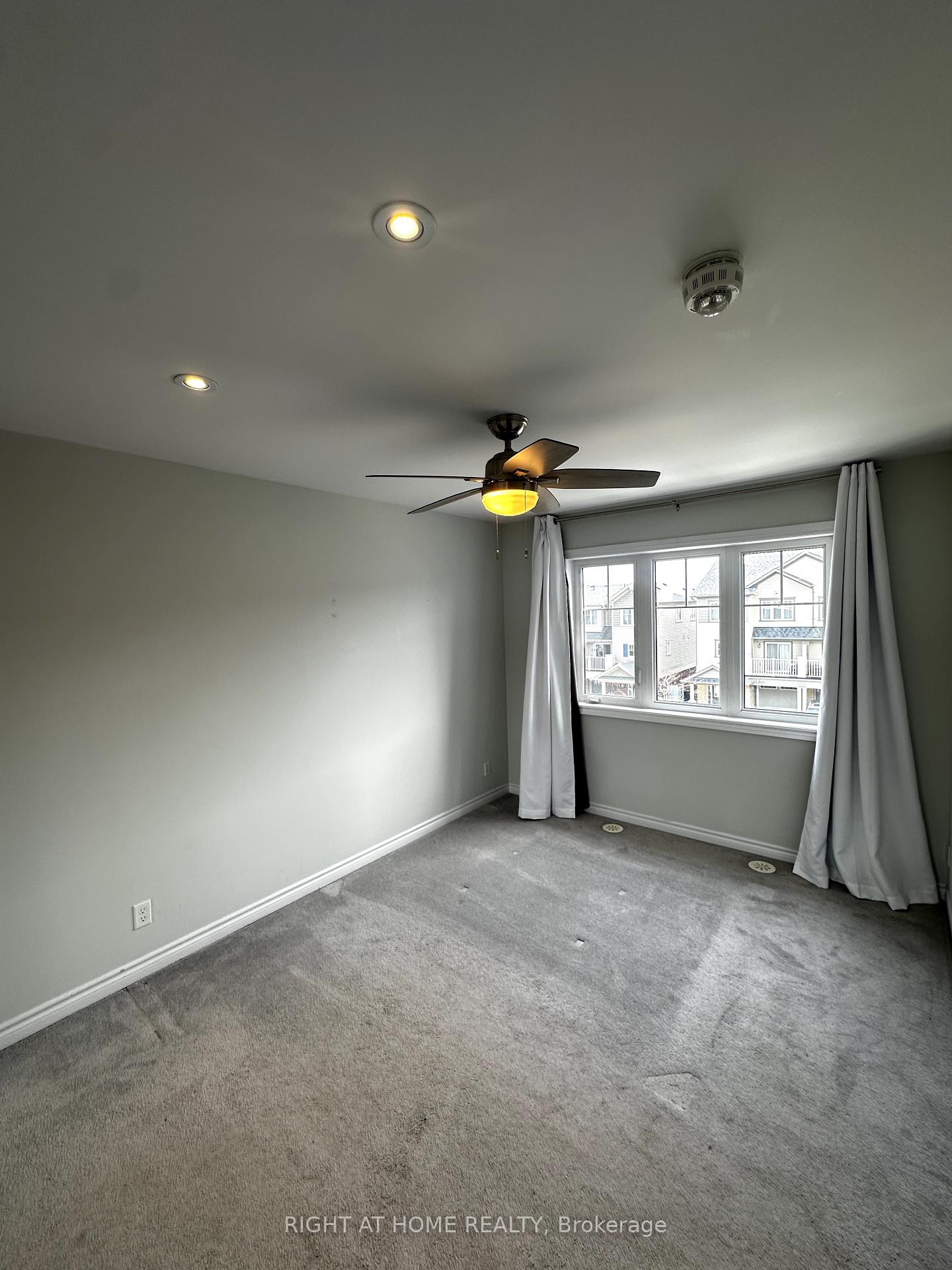 Photo 28 of 27 Nearco Crescent, Oshawa, Windfields — HOMEH