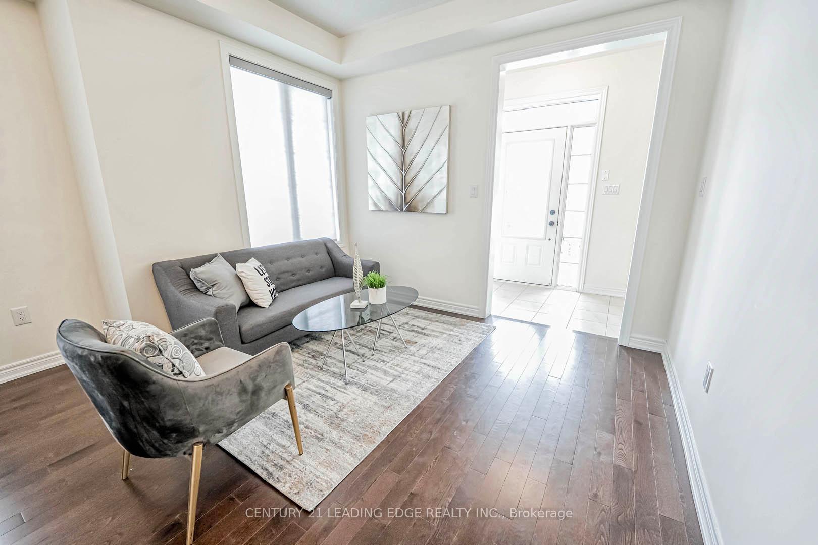 Photo 7 of 1 O'Reilly Street, Whitby, Rural Whitby — HOMEH
