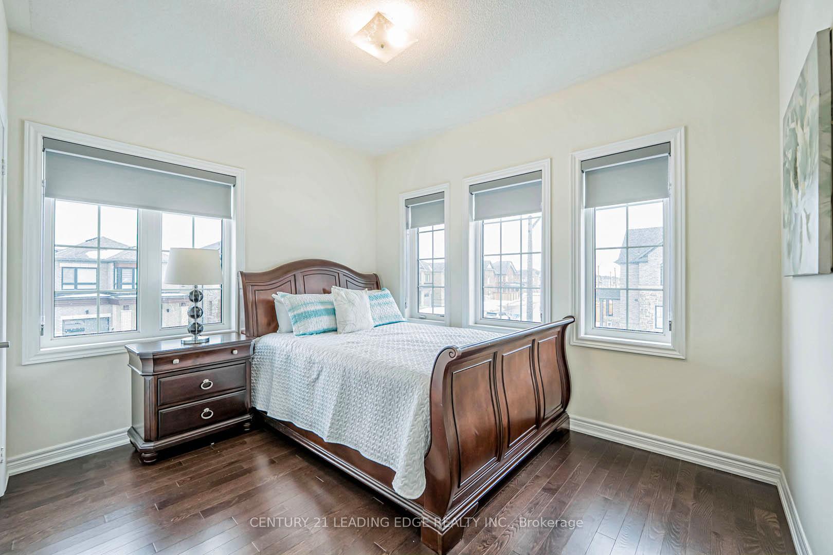Photo 55 of 1 O'Reilly Street, Whitby, Rural Whitby — HOMEH