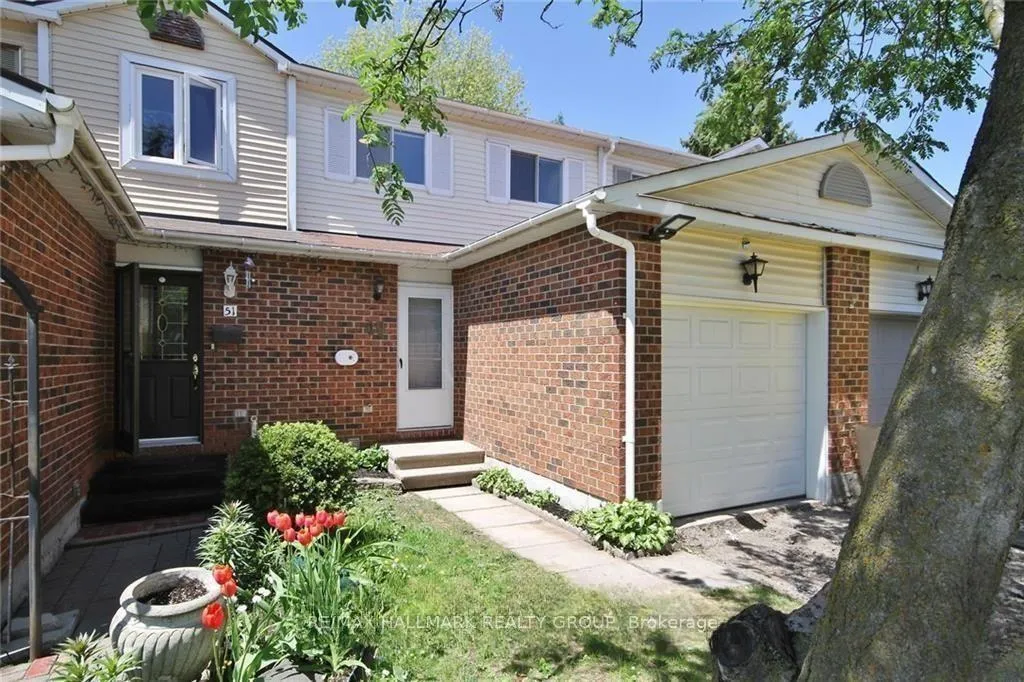 Front of 49 Sunridge Lane