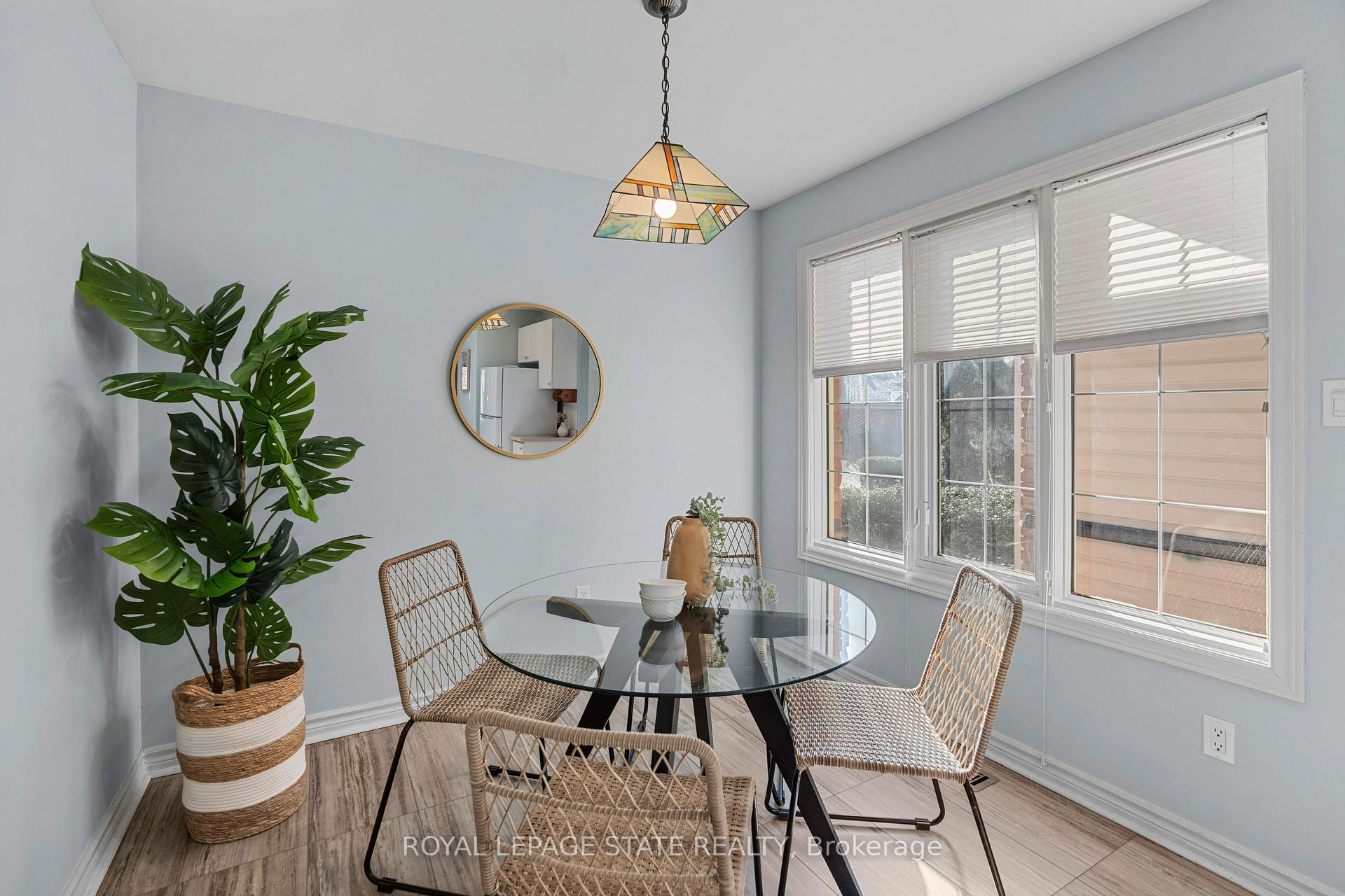 Photo 6 of Unit 39, 175 Fiddlers Green Road, Hamilton, Ancaster — HOMEH