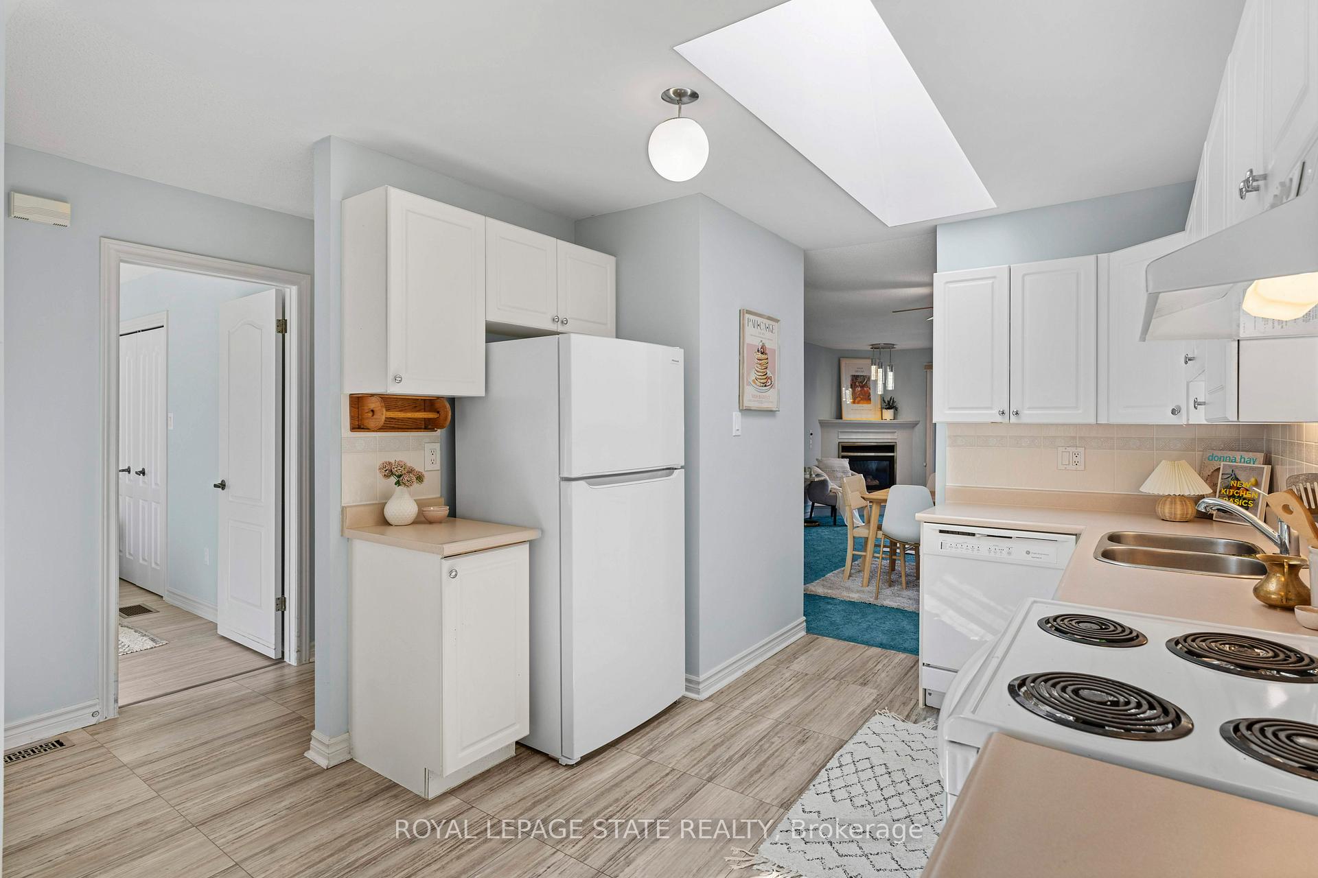 Photo 10 of Unit 39, 175 Fiddlers Green Road, Hamilton, Ancaster — HOMEH