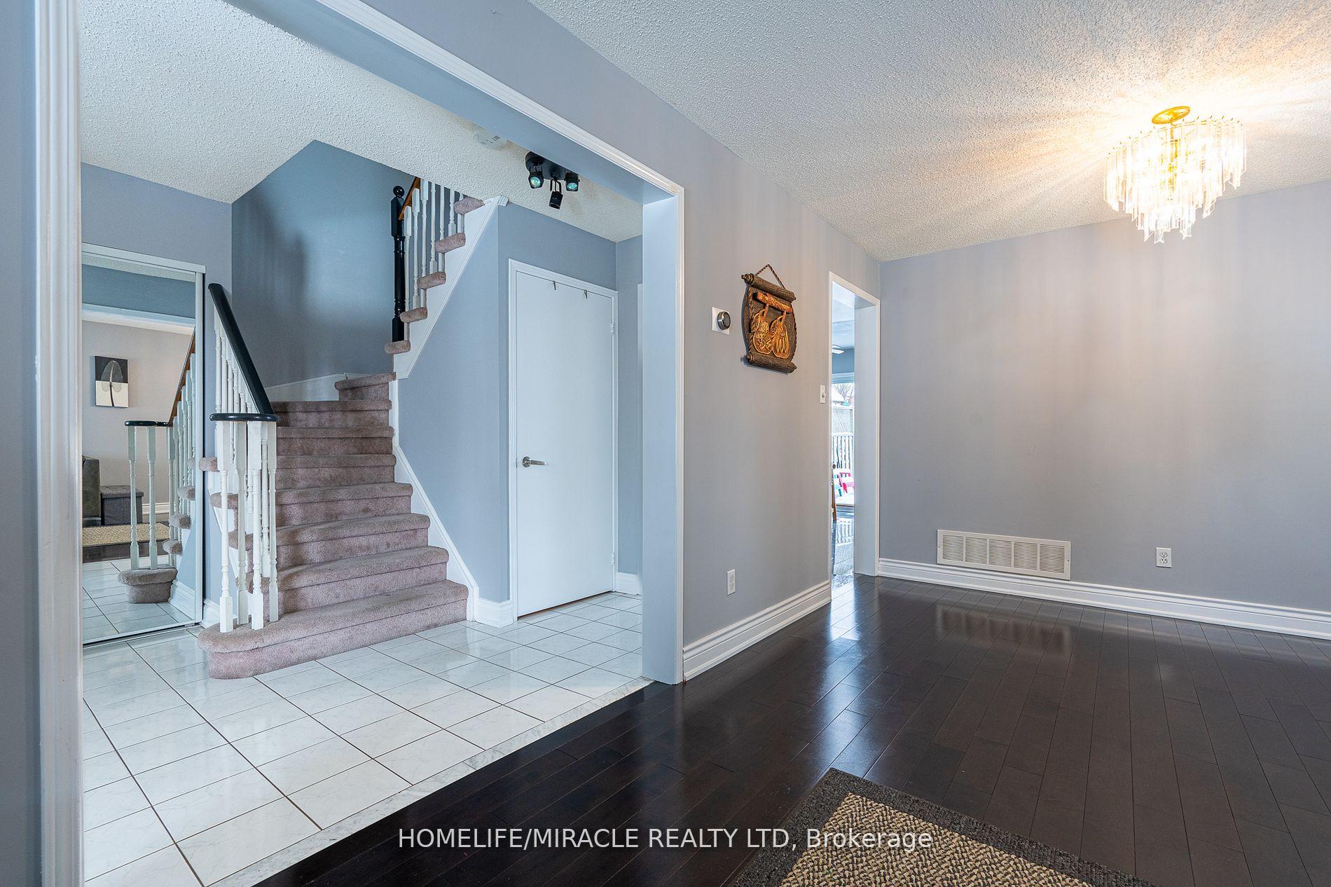 Photo 14 of 65 Hughes Crescent, Ajax, Central — HOMEH