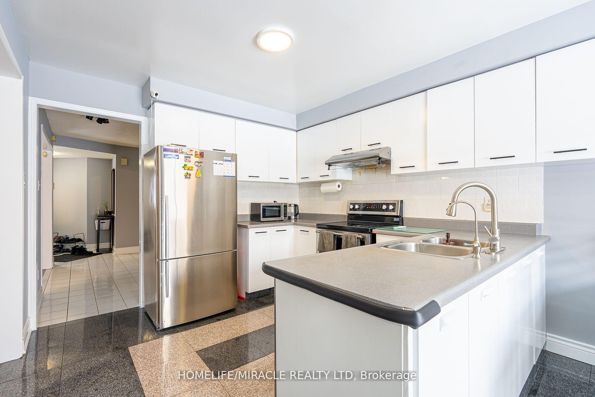 Photo 17 of 65 Hughes Crescent, Ajax, Central — HOMEH