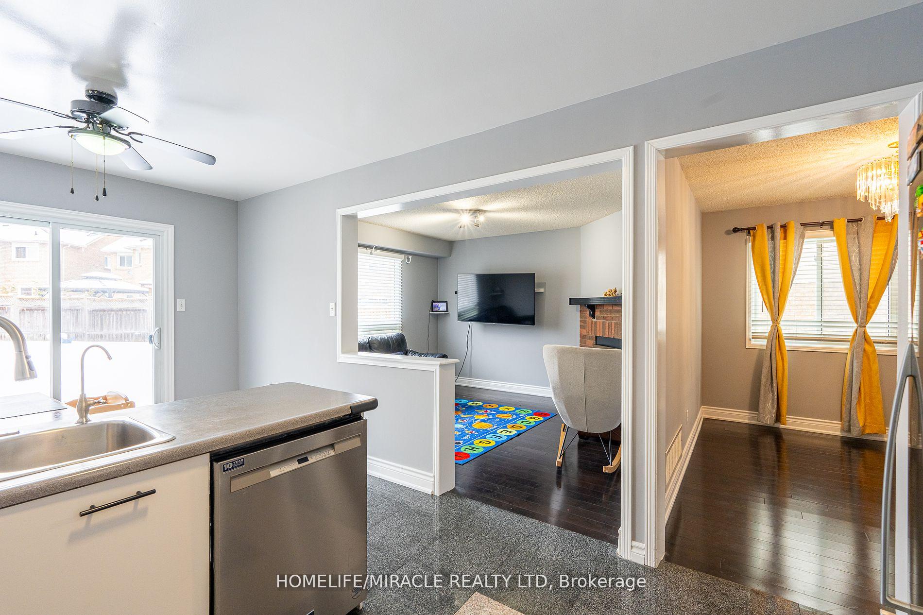 Photo 18 of 65 Hughes Crescent, Ajax, Central — HOMEH