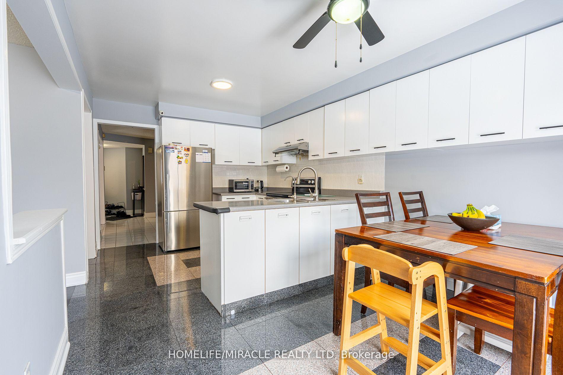 Photo 20 of 65 Hughes Crescent, Ajax, Central — HOMEH