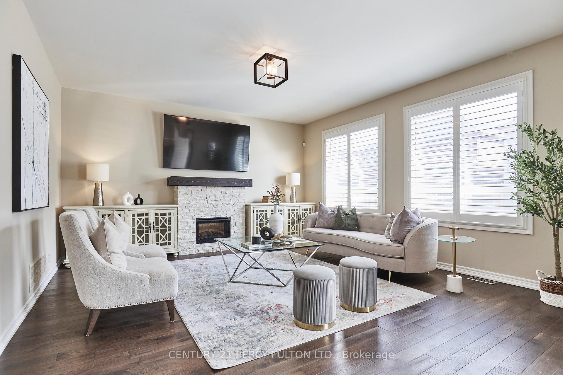 Photo 9 of 181 Blackwell Crescent, Oshawa, Windfields — HOMEH