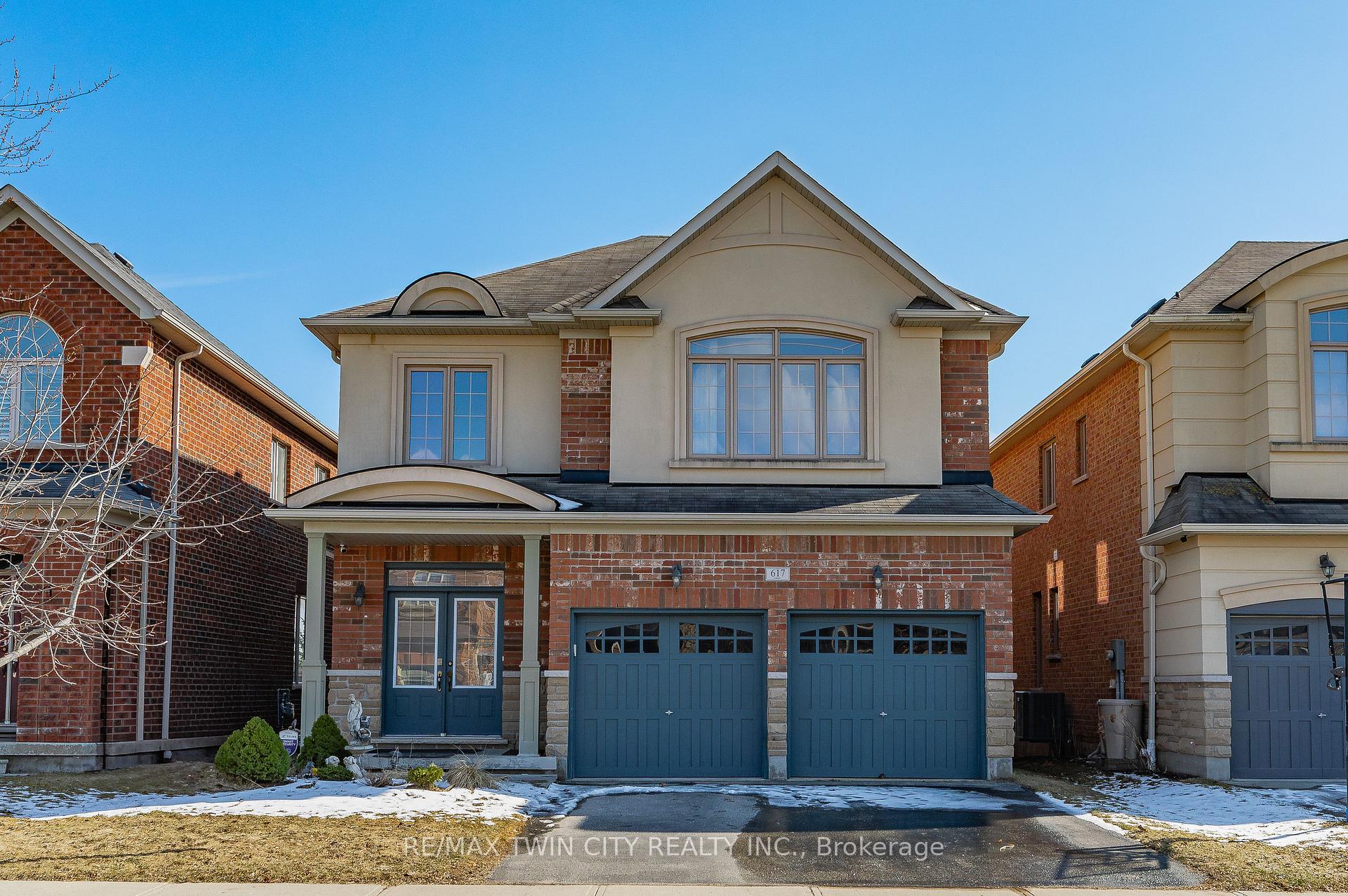 Photo 3 of 617 Pinery Trail, Waterloo — HOMEH