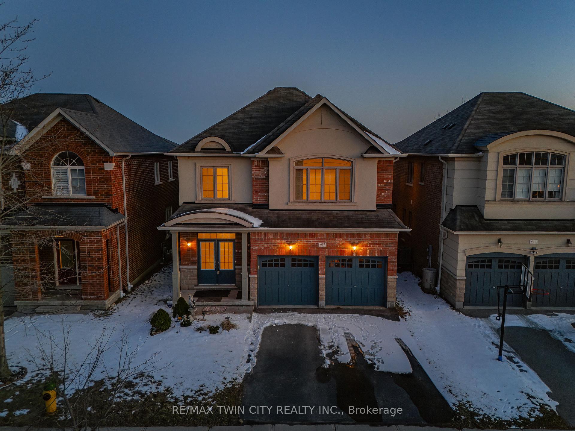 Photo 6 of 617 Pinery Trail, Waterloo — HOMEH
