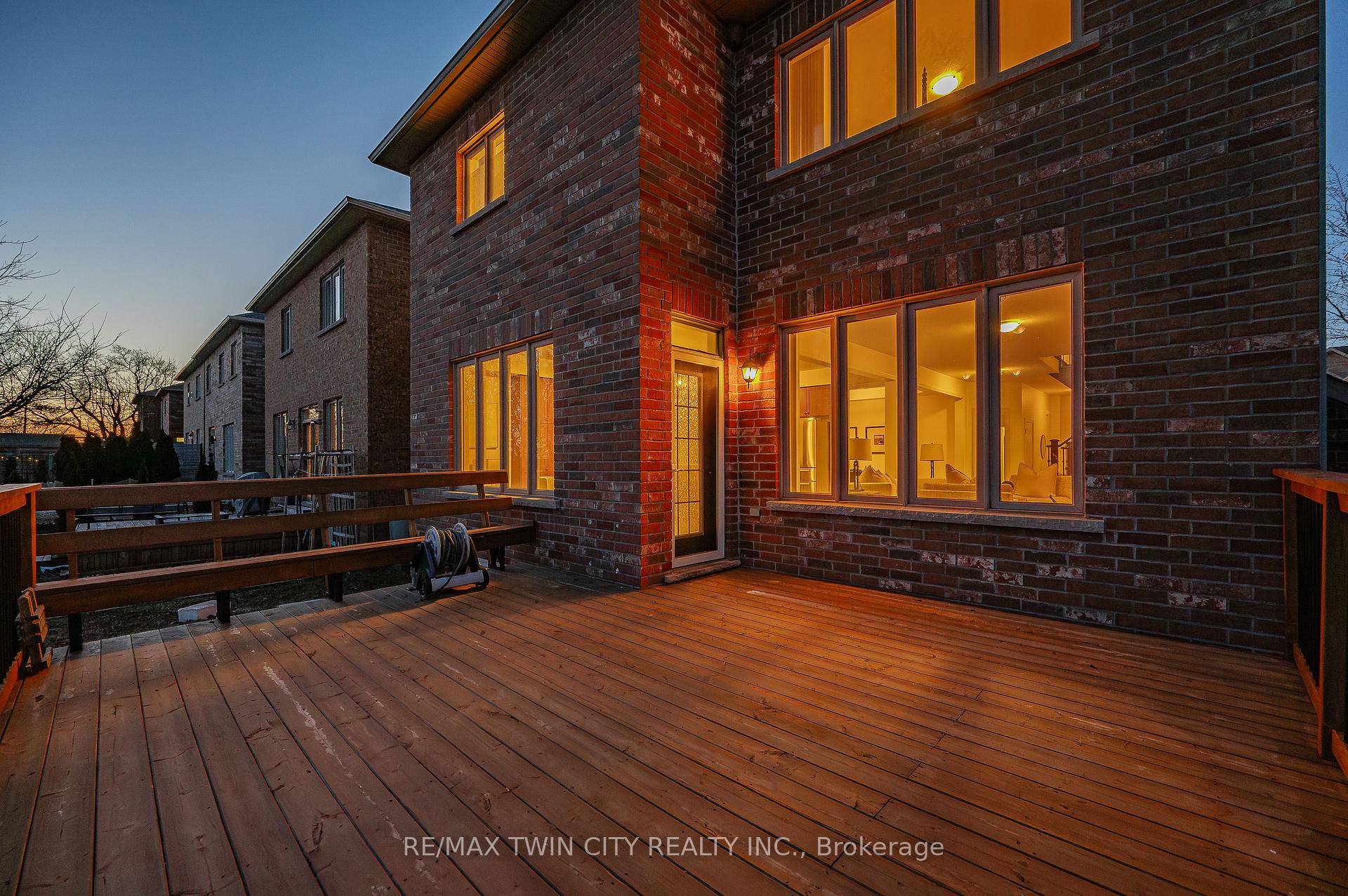 Photo 86 of 617 Pinery Trail, Waterloo — HOMEH