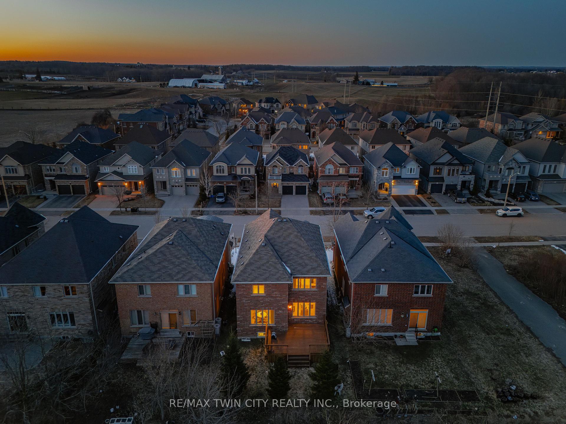 Photo 90 of 617 Pinery Trail, Waterloo — HOMEH