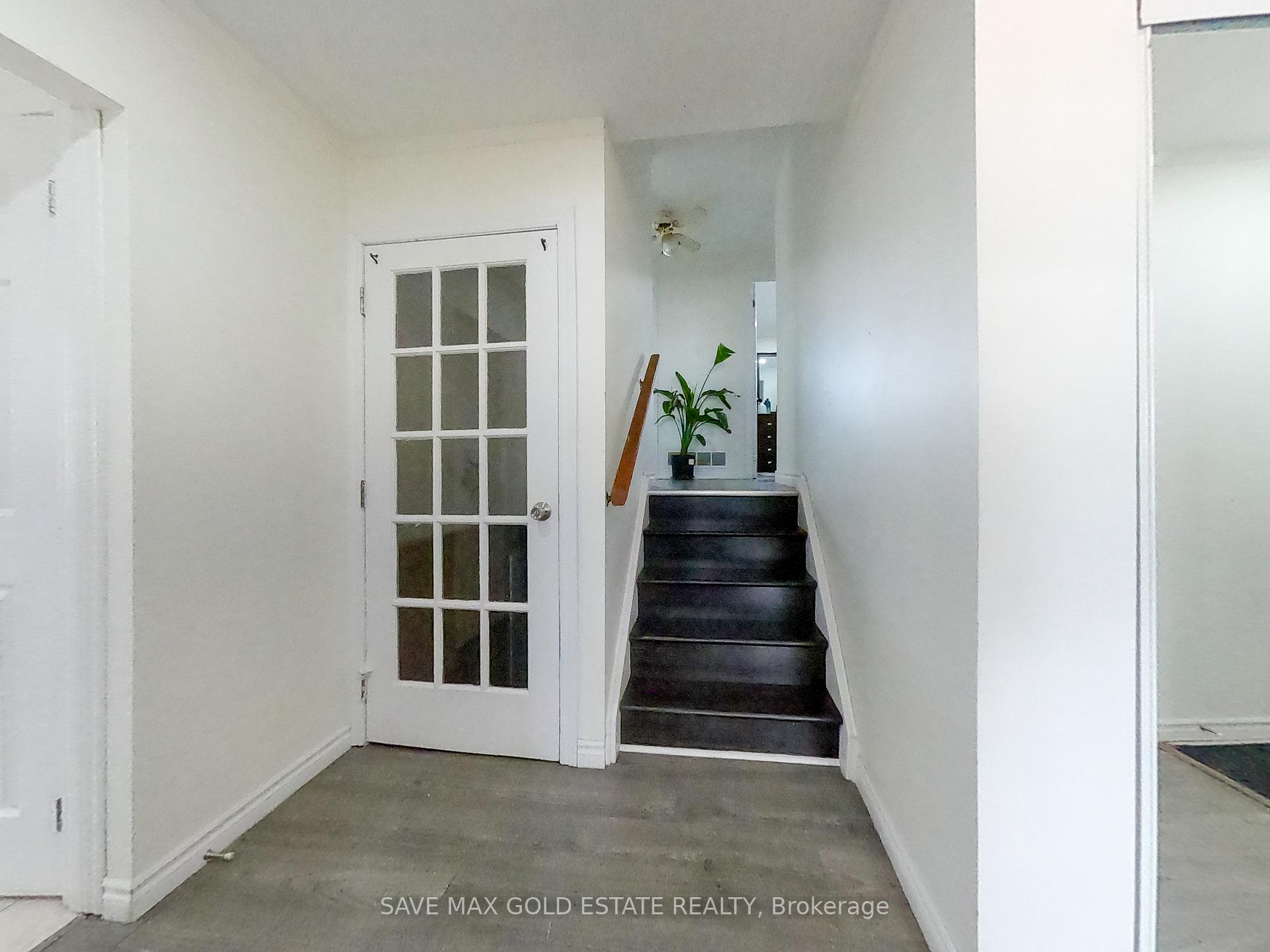 Photo 14 of 122 Hazelglen Drive, Kitchener — HOMEH