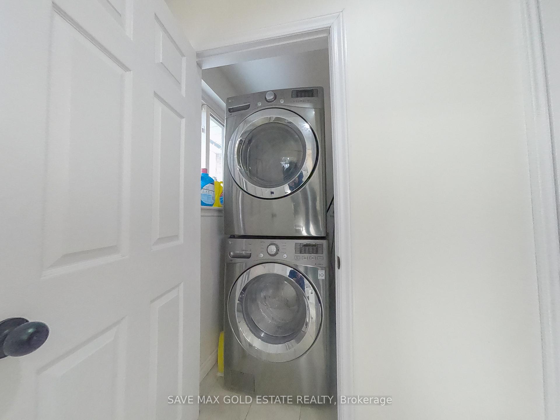 Photo 15 of 122 Hazelglen Drive, Kitchener — HOMEH