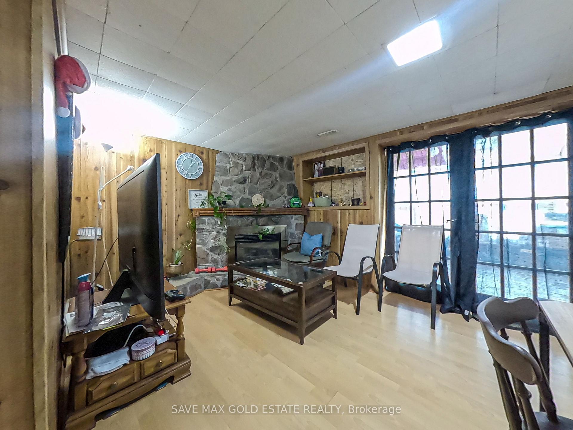 Photo 28 of 122 Hazelglen Drive, Kitchener — HOMEH