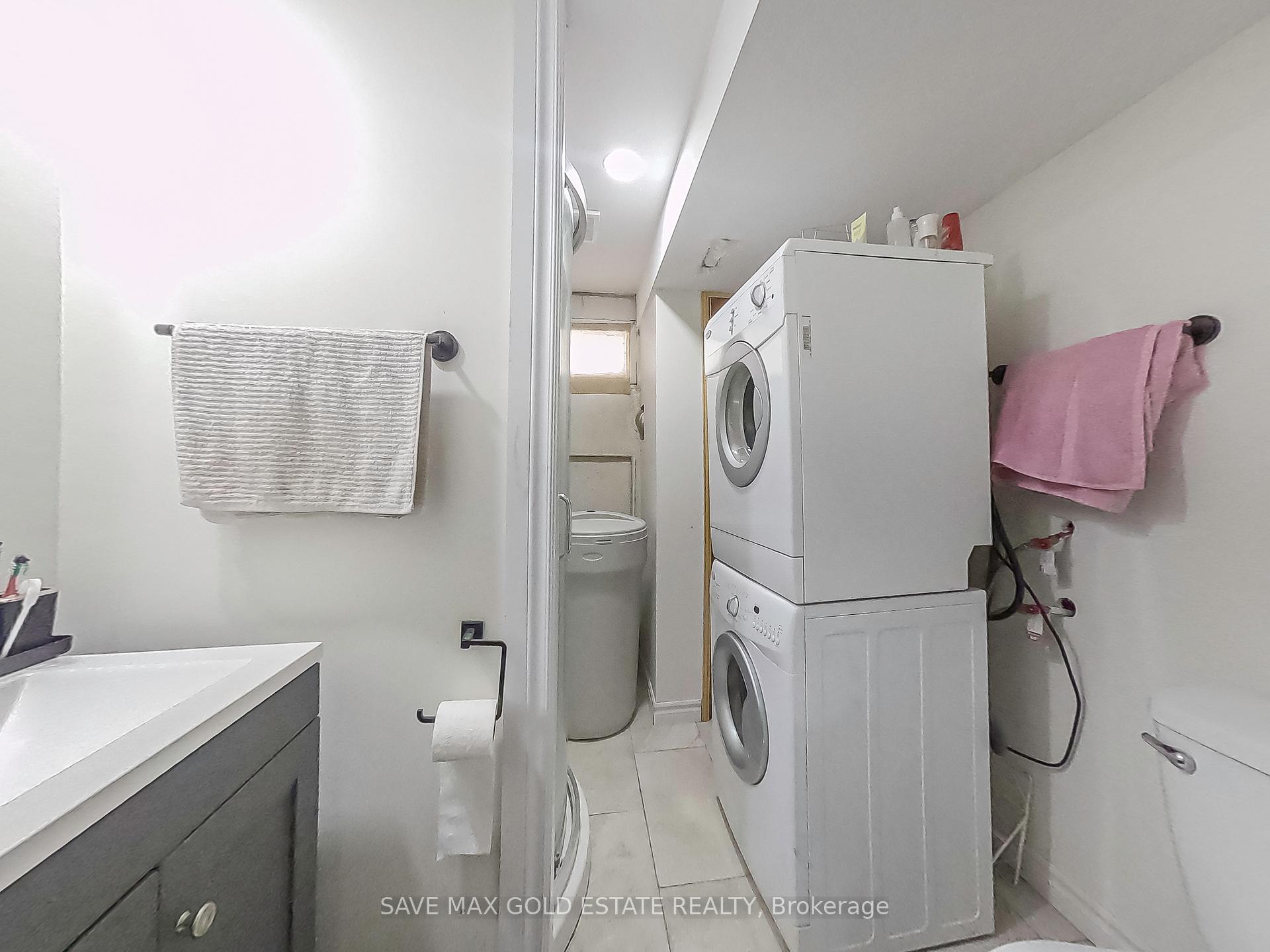 Photo 31 of 122 Hazelglen Drive, Kitchener — HOMEH