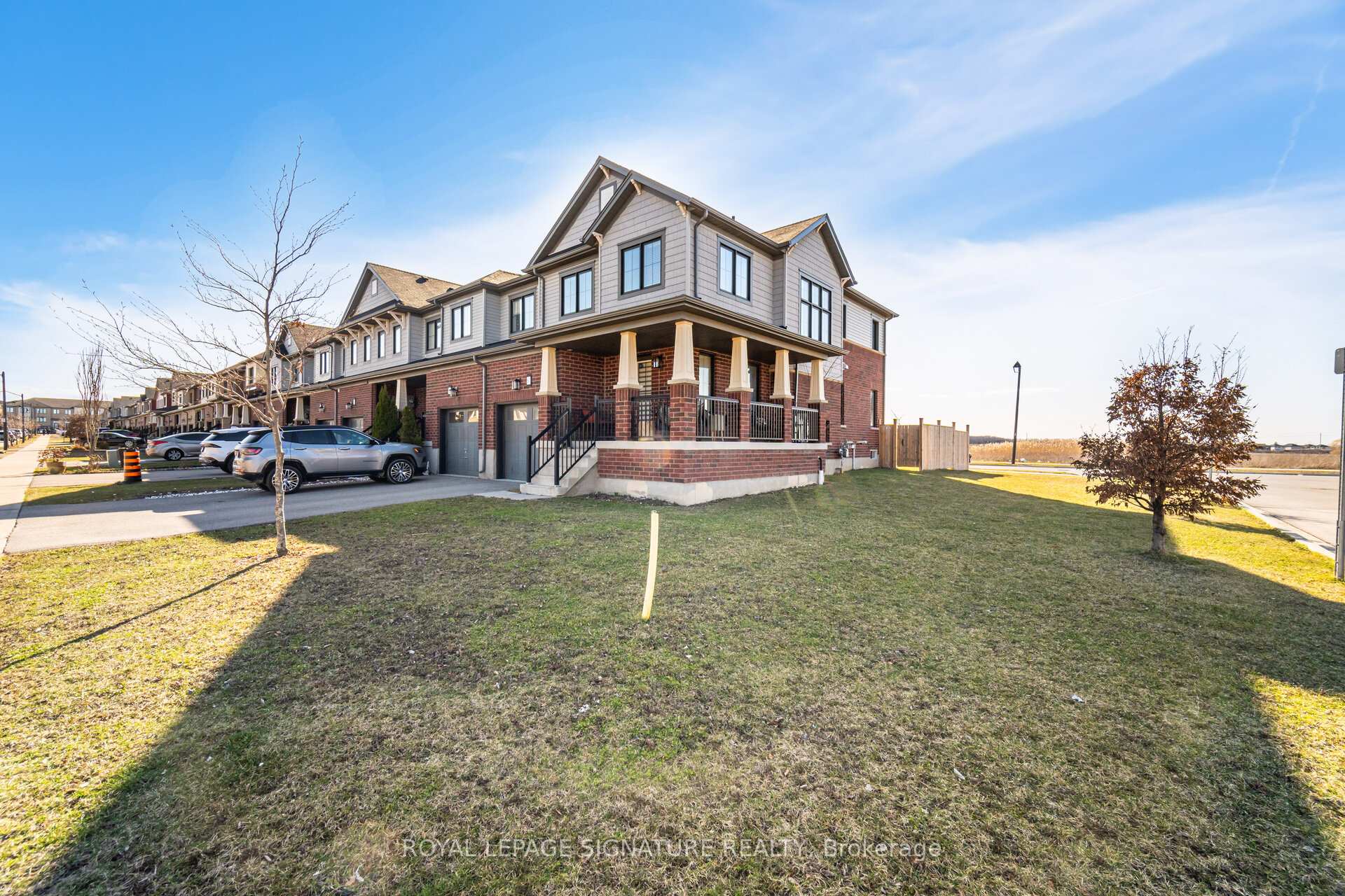 Photo 2 of 81 Sherway Street, Hamilton, Stoney Creek Mountain — HOMEH