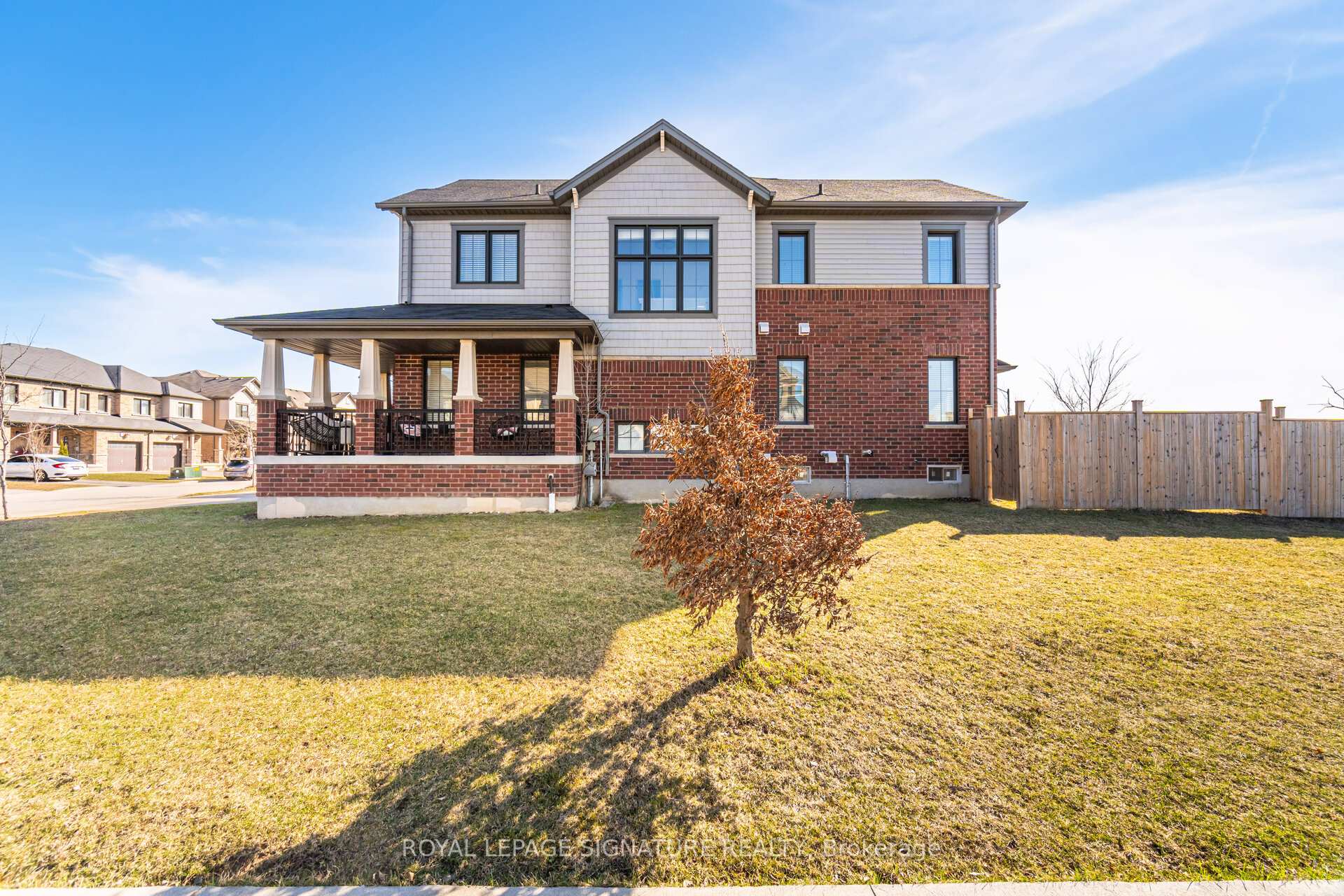 Photo 3 of 81 Sherway Street, Hamilton, Stoney Creek Mountain — HOMEH