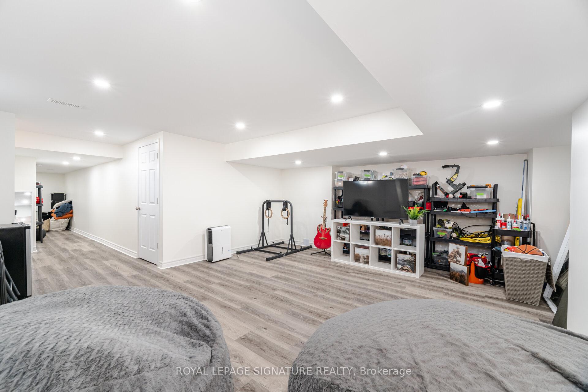 Photo 42 of 81 Sherway Street, Hamilton, Stoney Creek Mountain — HOMEH