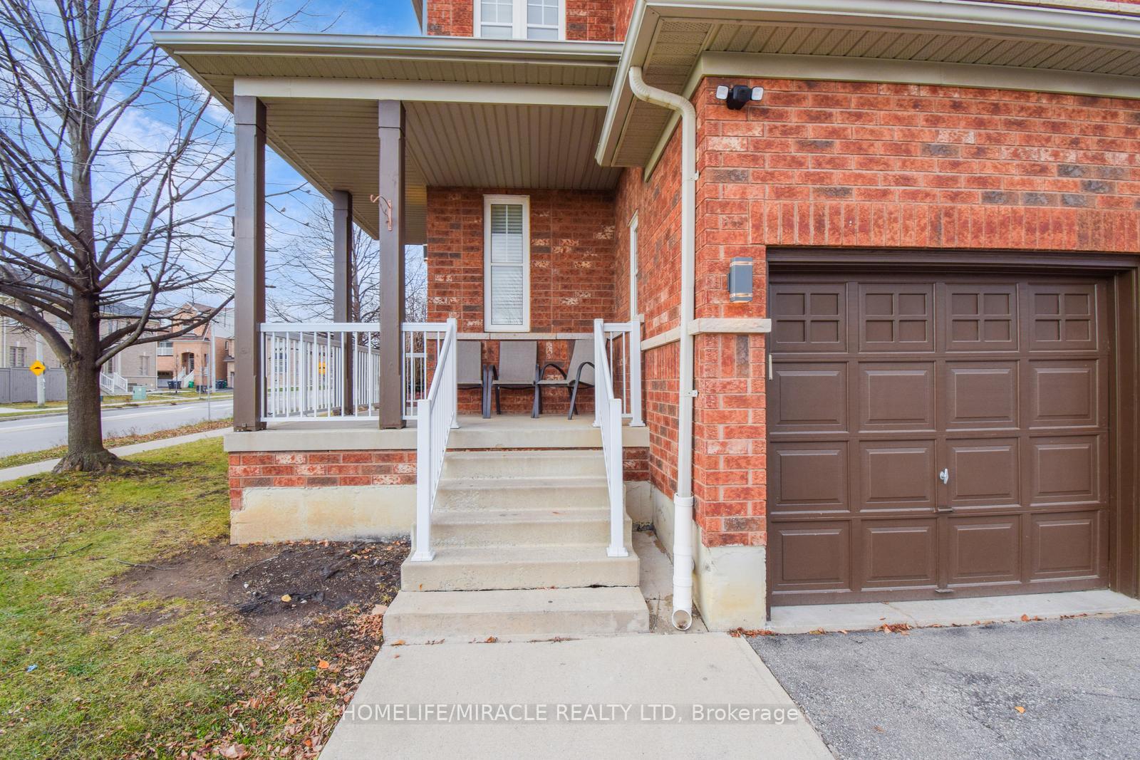 Photo 4 of 46 Clementine Drive, Brampton, Bram West — HOMEH