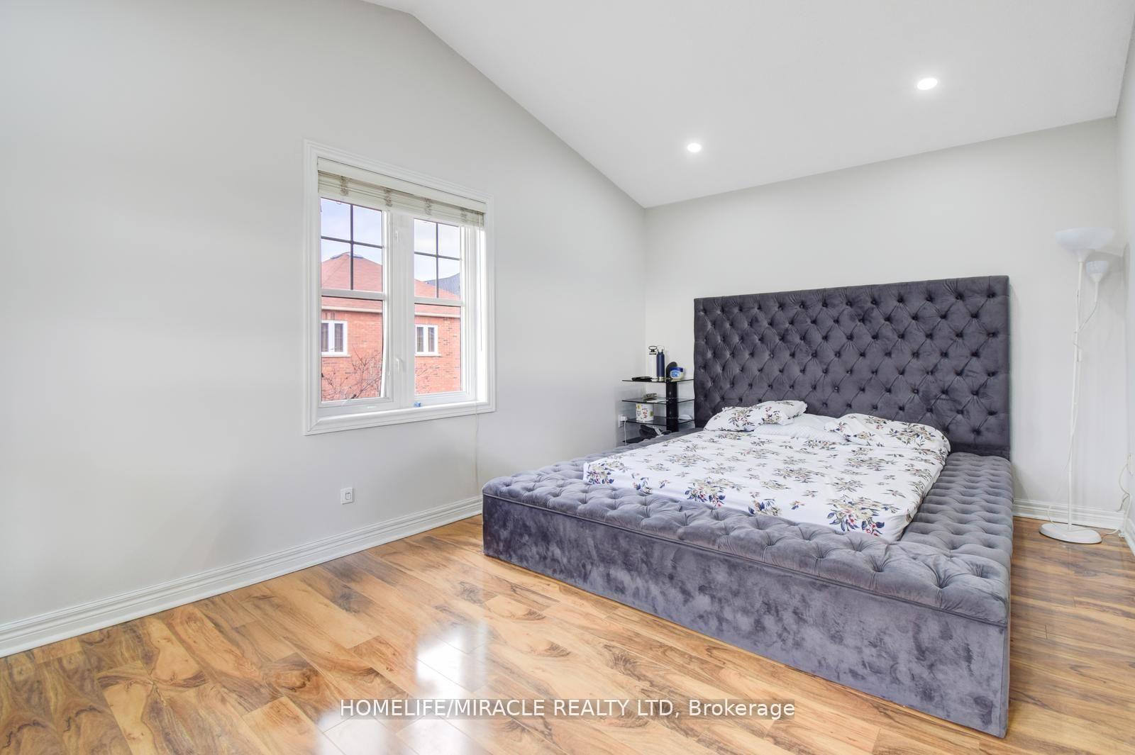 Photo 33 of 46 Clementine Drive, Brampton, Bram West — HOMEH