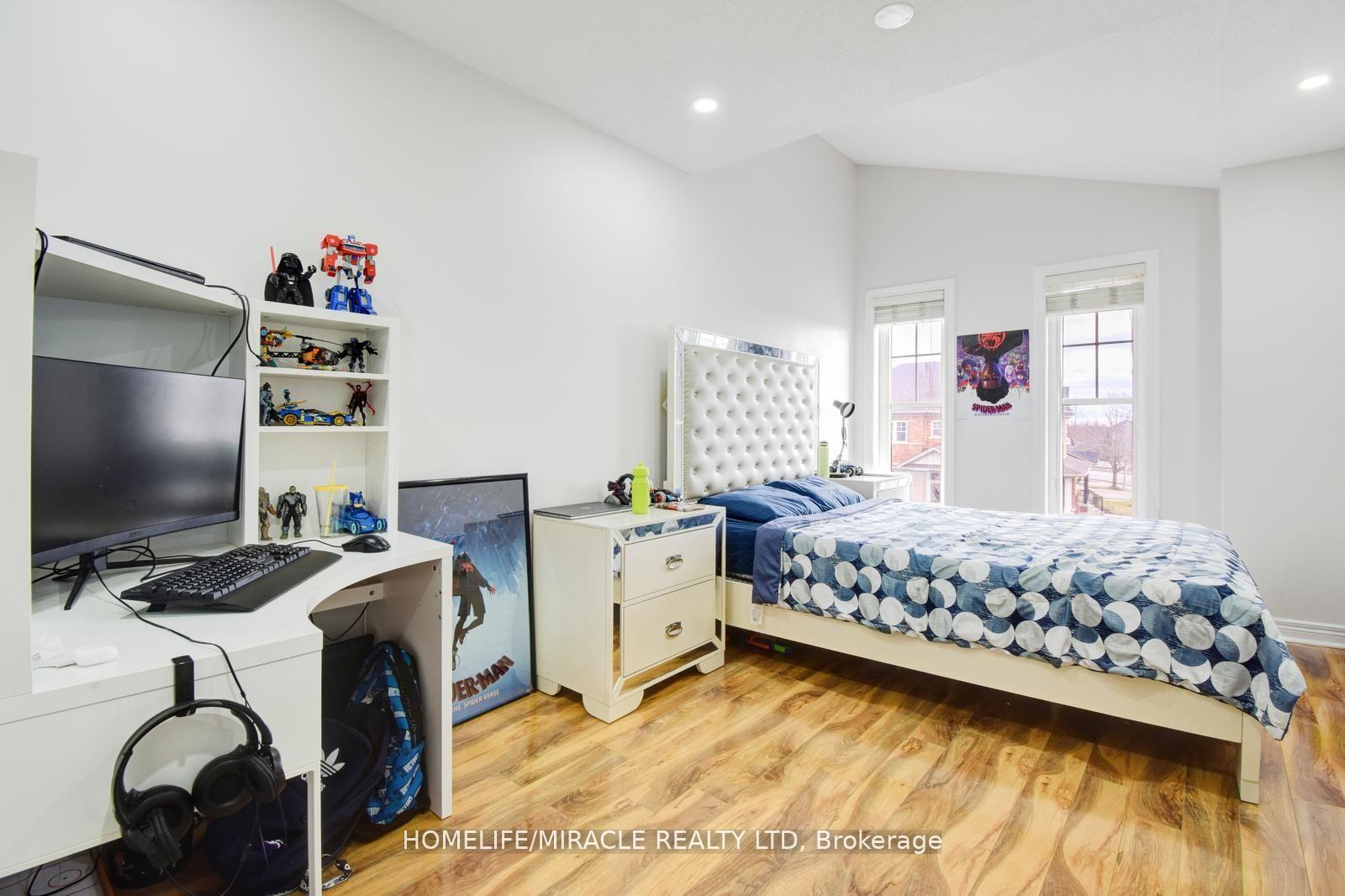 Photo 37 of 46 Clementine Drive, Brampton, Bram West — HOMEH